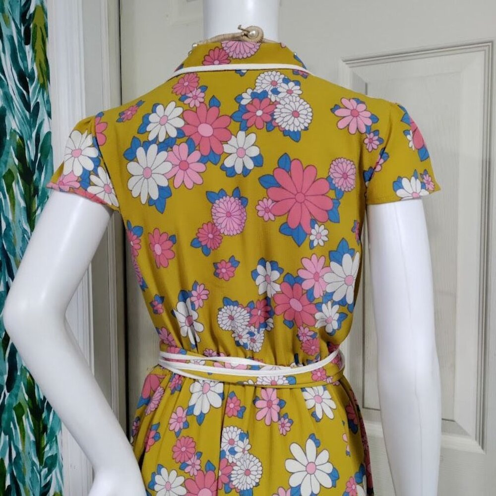 Modcloth Festival Flowers Daytime Dapper Dandelion Floral Print 60s Wrap Dress M - Picture 5 of 10